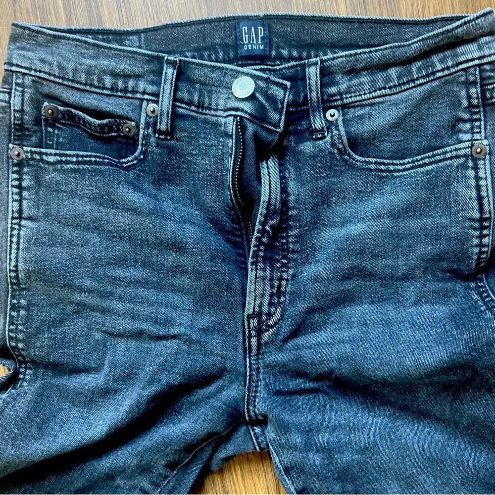 Gap High Rise Cigarette Raw Hem Ankle Jeans
